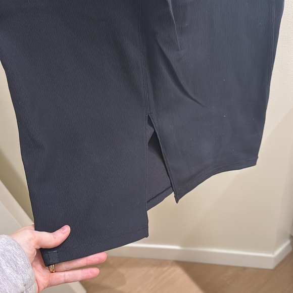 Lululemon Pencil Skirt - Picture 5 of 5